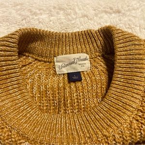 Fall colored yellow/orange Universal Threads sweater size large